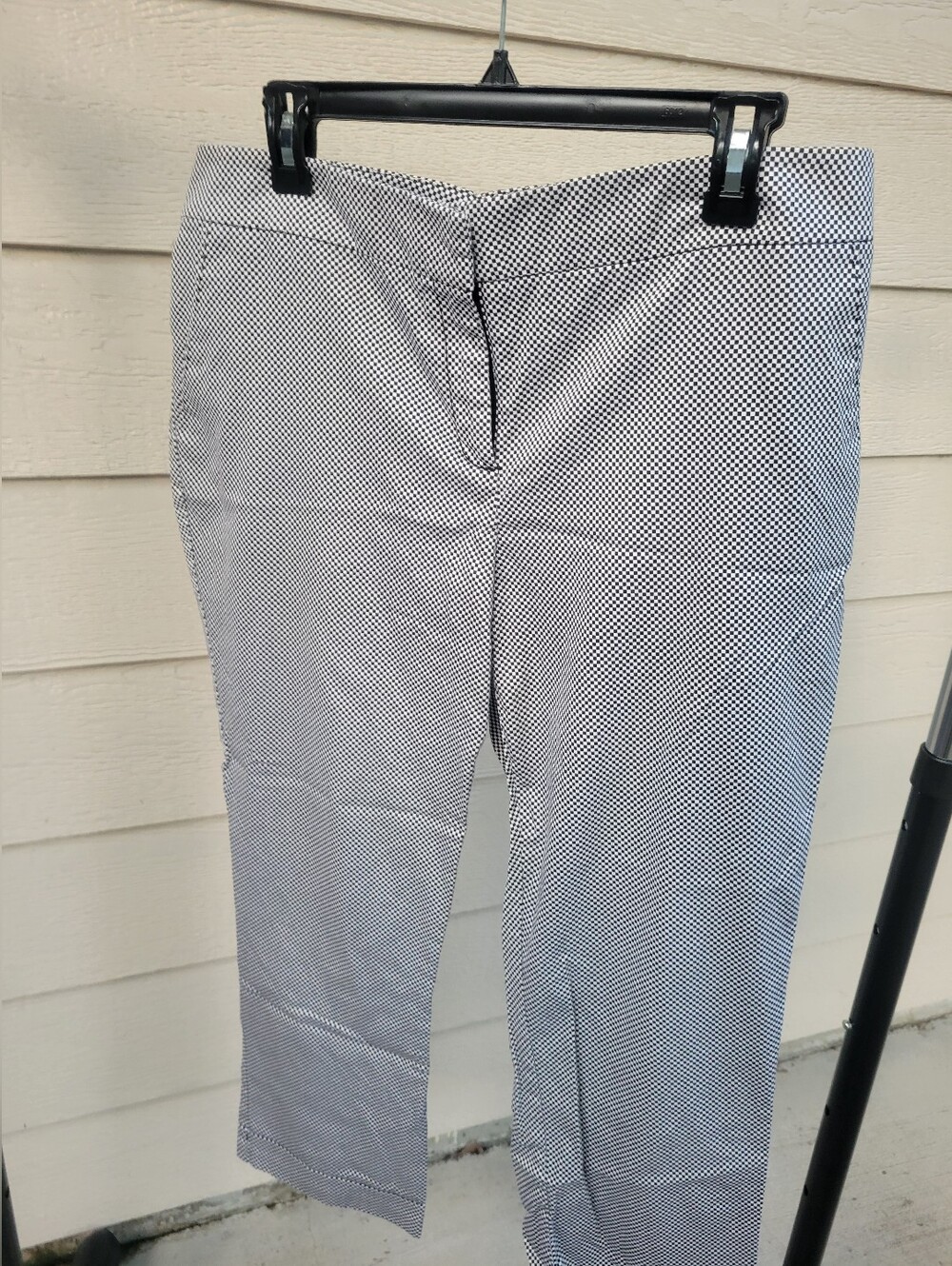 New York & Company Sz 16 Capris